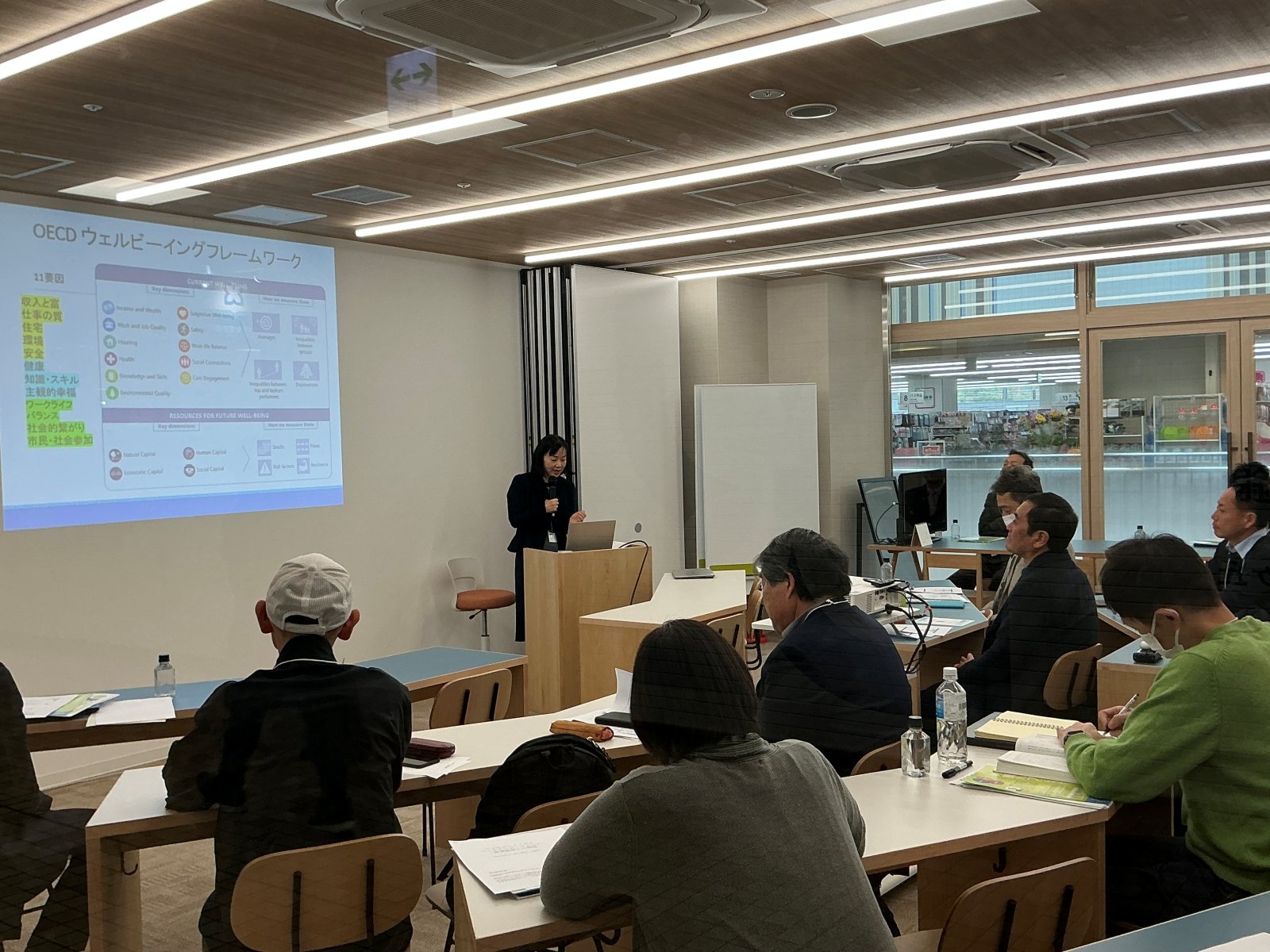 帝塚山学院大学による社会人向け講座の様子