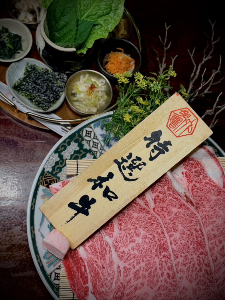 「じゅろく 堺泉北店」の和韓プルコギ、特選和牛の和韓チャドルバギ、蒸籠蒸し和韓シルクポッサム、和韓スンドゥブ、店舗内観イメージをまとめたギャラリー画像