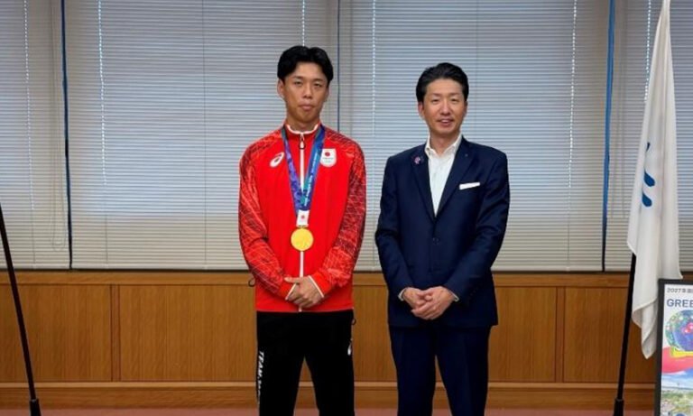 堺市出身の林申雅選手がアジア大会で金メダル　男子4×400mリレー、市長に報告